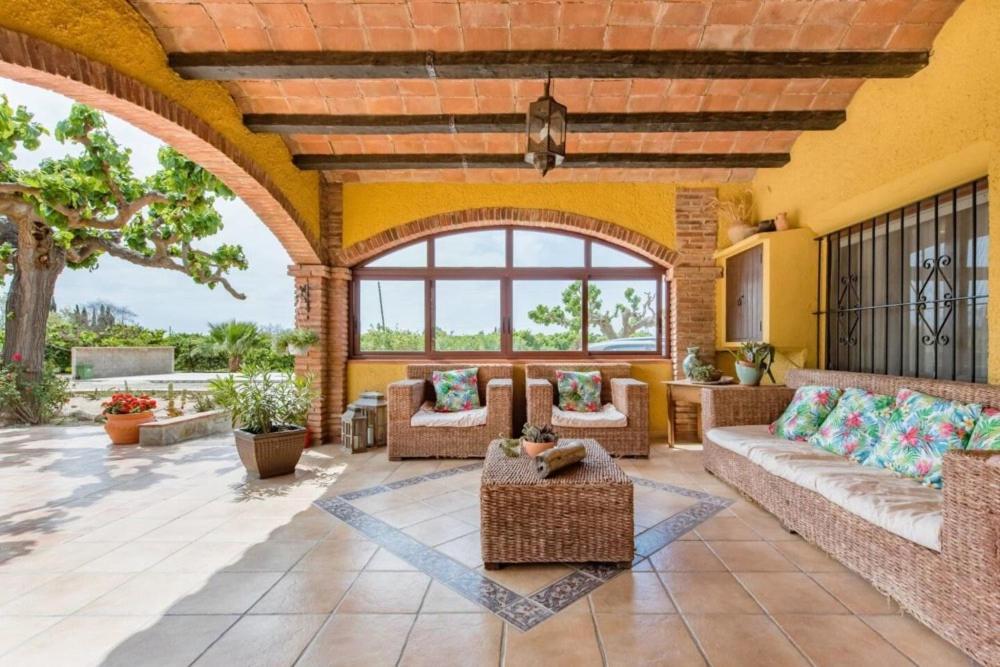 Masia Castellvi B&B Винольс-и-Арчс Экстерьер фото